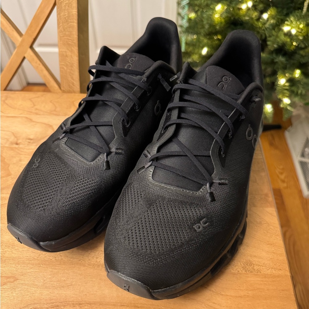 Men’s Black On Cloudtilt - Picture 5 of 6